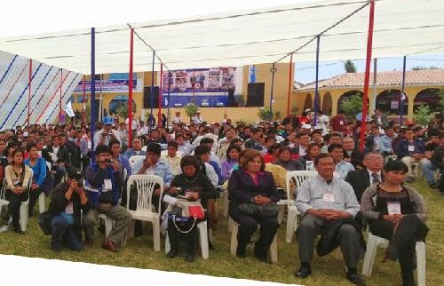 UNA VEZ CAMBIARÍA DE CAMISETA POLÍTICA…