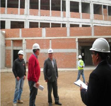 Luego de comprobar avance del 85%: CONGRESISTA ZERILLO DESTACA CONSTRUCCIÓN DEL HOSPITAL REGIONAL DE CAÑETE…
