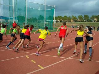 Sábado mañana....Entreno natación...1.000m lisos atletismo ...