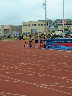 Sábado mañana....Entreno natación...1.000m lisos atletismo ...