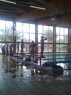 Sábado mañana....Entreno natación...1.000m lisos atletismo ...