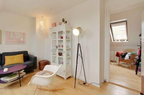 muebles de diseño mini pisos decoración sencilla decoración pequeña buhardilla decoración nórdica decoración muebles básicos decoración mecedora eames vitra decoración estilo femenino decoración diseño espacios pequeños blog estilo nórdico decoración 