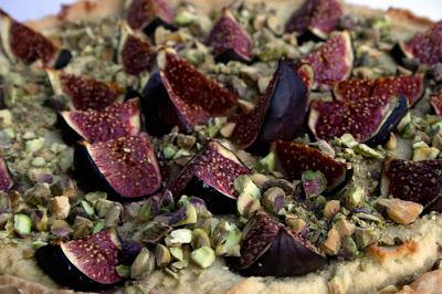 Frangipane con higos y pistachos