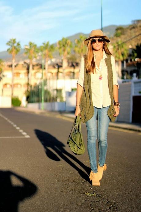 Caqui Vest