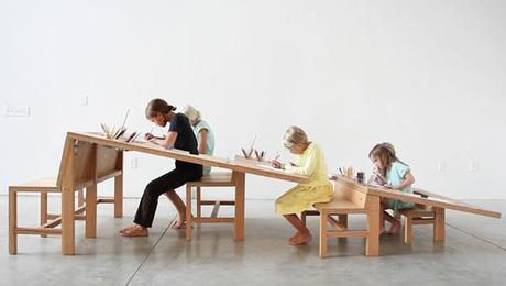 Growth table :: concepto de escritorio familiar Growth table :: concepto de escritorio familiar