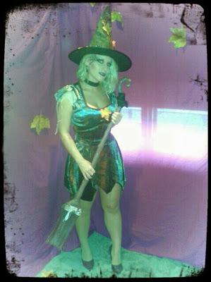 DISFRAZ PARA  HALLOWEEN: BRUJA DE OTOÑO