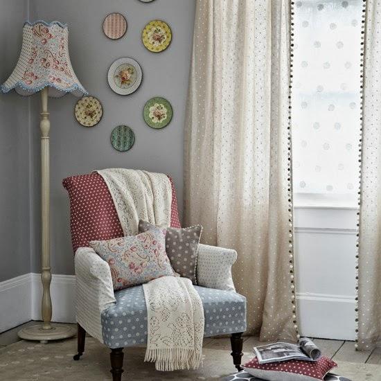 SOFAS Y BUTACAS, CON TAPIZADOS INTERESANTES