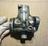 Cuerpo del carburador antes de limpiar