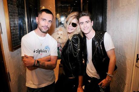 A R I S T O C R A Z Y # A R I S T O C R A Z Y #