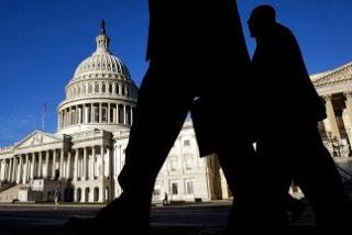 'Shutdown' del Gobierno de EUA, pero están intactos los fondos para la subversión en Cuba y las bases militares en otros países