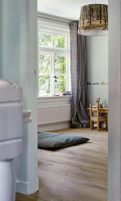 Apartamento con Detalles Rusticos en Holanda