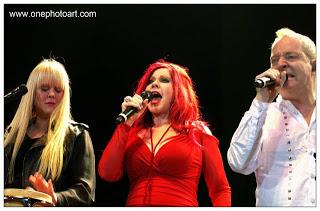 Fotos y videos de B-52's en el Luna Park