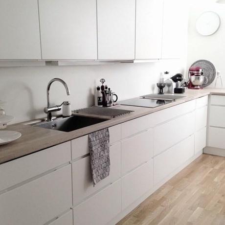 Puro estilo nórdico en Noruega puro estilo nórdico muebles de ikea y de diseño diseño danés nórdico decoración en blanco decoración diseño interiores nórdico cocinas modernas blancas nórdicas blog decoración nórdica blog decoración diseño interiores