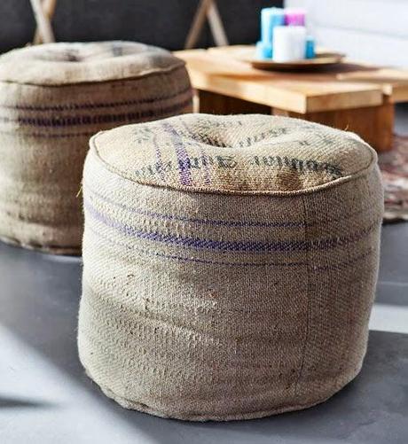 LA VIDA DESDE EL SUELO, PUFF PARA COMERSELOS