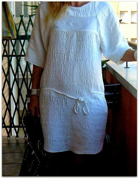 WHITE / BLACK WHITE / BLACK