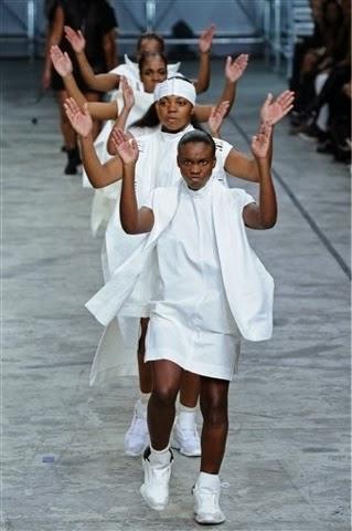 La locura de Rick Owens/ París primavera verano 2014.
