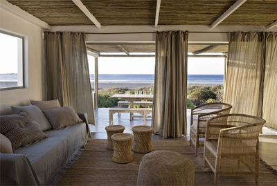 ............................................................