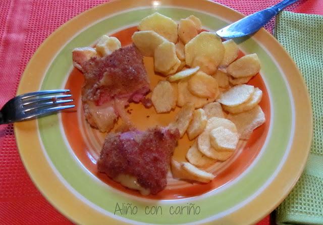 EMPANADOS DE FIAMBRE DE LOMO ADOBADO RELLENO DE QUESO