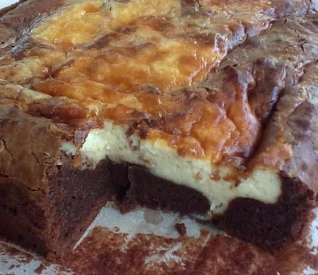 BROWNIE CON MASCARPONE BROWNIE CON MASCARPONE