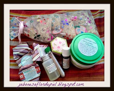 Un paquetito de lo mas completito;balsamos,champús,arcillas...