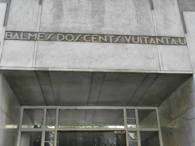 UN PASEO POR BARCELONA DIFERENTE...5-10-2013...