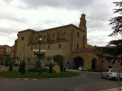 Santo Domingo de la Calzada, donde cantó la gallina después de asada.