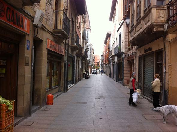 Santo Domingo de la Calzada, donde cantó la gallina después de asada.