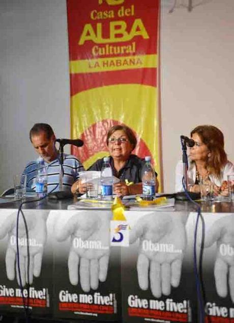 16 Cartas a Obama y un poema al mundo