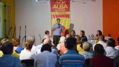 16 Cartas a Obama y un poema al mundo