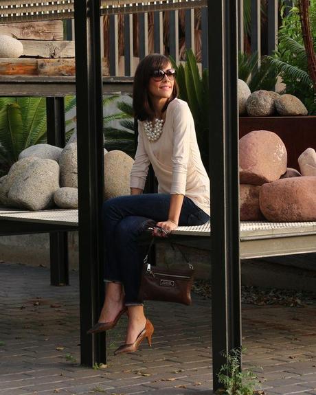 Simple with pearls Image Hosted by ImageShack.us