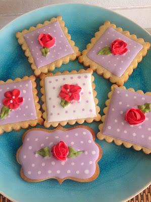 GALLETAS CON TOPOS Y FLORES