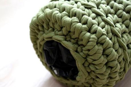 Orificio inferior de la funda para bolsas de plástico de trapillo DIY crochet trapillo t-shirt yarn