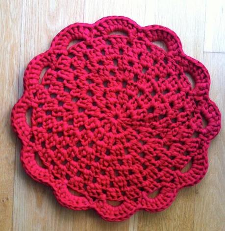 Alfombrilla - tapete de trapillo tutorial como hacer Alfombra de trapillo ganchillo crochet