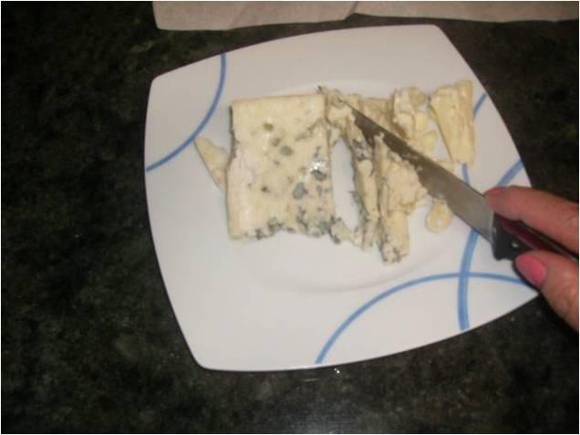 CROQUETAS  DE QUESO  ROQUEFORT