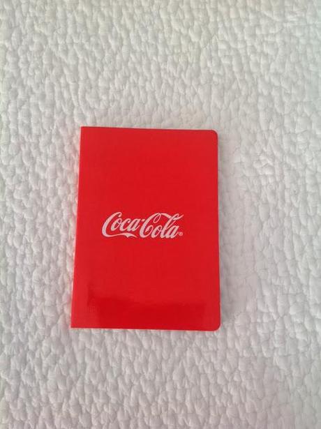 Cómo pasar la tarde de domingo haciendo scrapbooking en una libreta alterada