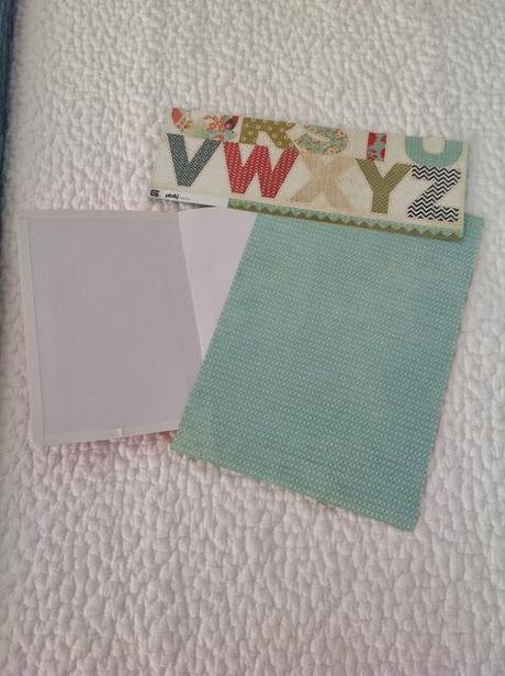 Cómo pasar la tarde de domingo haciendo scrapbooking en una libreta alterada