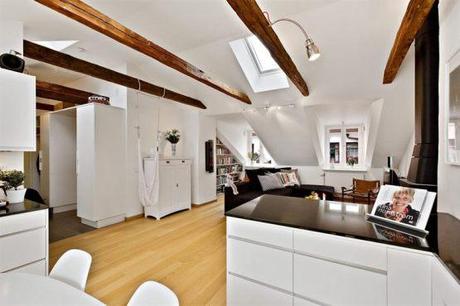 vigas en el techo tragaluces decoración interiorismo nórdico diáfano estilo decoración nórdico decoración nórdica escandinava decoración muebles de ikea decoración espacios pequeños decoración diseño interiores áticos diáfanos decoración áticos suecos decoración áticos blog decoración diseño nórdico 