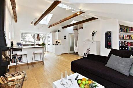 vigas en el techo tragaluces decoración interiorismo nórdico diáfano estilo decoración nórdico decoración nórdica escandinava decoración muebles de ikea decoración espacios pequeños decoración diseño interiores áticos diáfanos decoración áticos suecos decoración áticos blog decoración diseño nórdico 