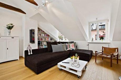 vigas en el techo tragaluces decoración interiorismo nórdico diáfano estilo decoración nórdico decoración nórdica escandinava decoración muebles de ikea decoración espacios pequeños decoración diseño interiores áticos diáfanos decoración áticos suecos decoración áticos blog decoración diseño nórdico 