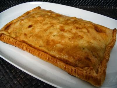 EMPANADA DE ATÚN… Y OTRAS COSAS MÁS