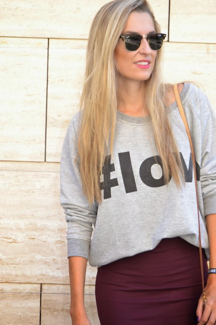 Midi skirt and sweatshirt