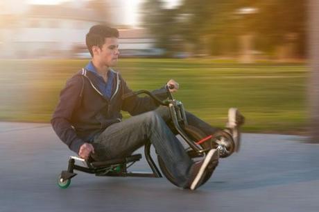 ONDA Cycle :: un extraño mutante entre triciclo y bicicleta ONDA Cycle :: un extraño mutante entre triciclo y bicicleta