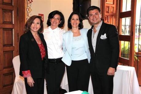 Miembros del Fashion Group International México, disfrutaron una esplendida tarde con Gaby Vargas Kena Moreno, Gaby Vargs, Linda Flores y Mauricio Serrano