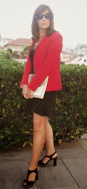 MIS LOOKS - ROJO Y NEGRO