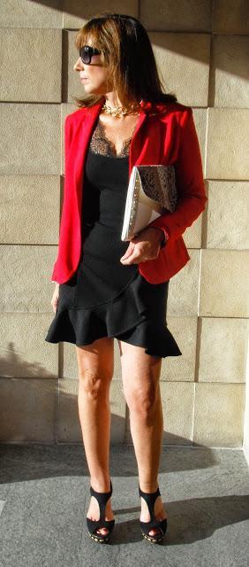 MIS LOOKS - ROJO Y NEGRO