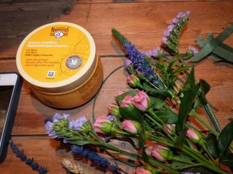 Taller de coronas de flores con Le Petit Marseillais