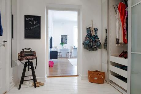 muebles de diseño e ikea inspiración interiores espacios pisos pequeños diseño de interiores escandinavo decoración nórdica escandinava decoracion diseño interiores decoración de pisos pequeños mini pisos cocinas modernas pequeñas cocinas blancas pequeñas blog decoración nórdica 