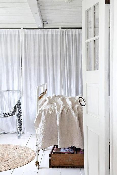 Interiores en madera y blanco