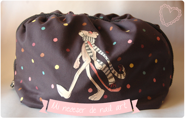 Mi neceser de nail art.