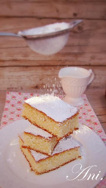 BIZCOCHO ESPONJOSO DE YOGURT DE LIMON